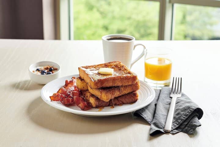 Breakfast/Coffee Service 64 of 120